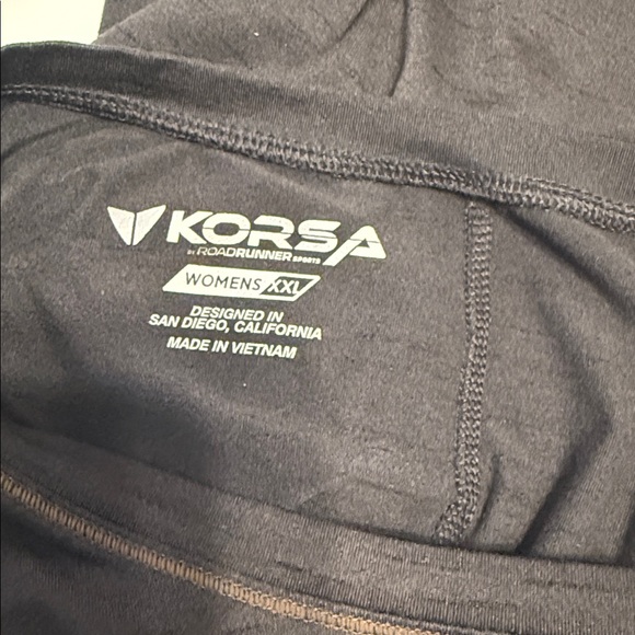 Korsa by Roadrunner Sports Women's Short Sleeve Top - Picture 5 of 5